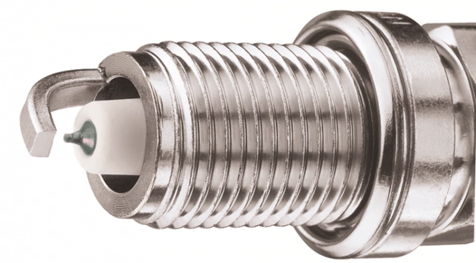 Bujías NGK G-power Platinum 1997-2000 BMW 528 528i M52b28 2,8 l E39 Foto 2 de 4