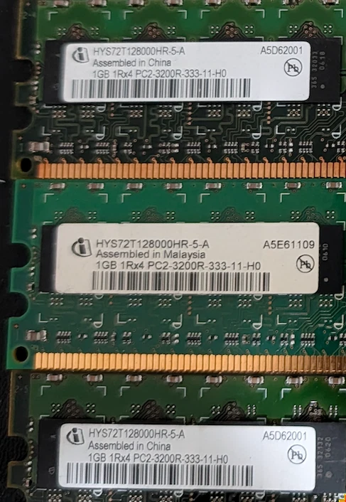 3x Infineon/Hynix 1GB DDR Server Memory - HYS72T128000HR-5-A - ECC Registered - Image 2 of 2