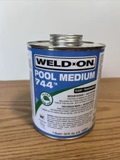 Weld-On Pool Medium  744 Clear - Pool Adhesive - 32 oz - 13555