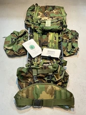 USGI MOLLE II Large Ruck M81 Woodland Camouflage (Complete)