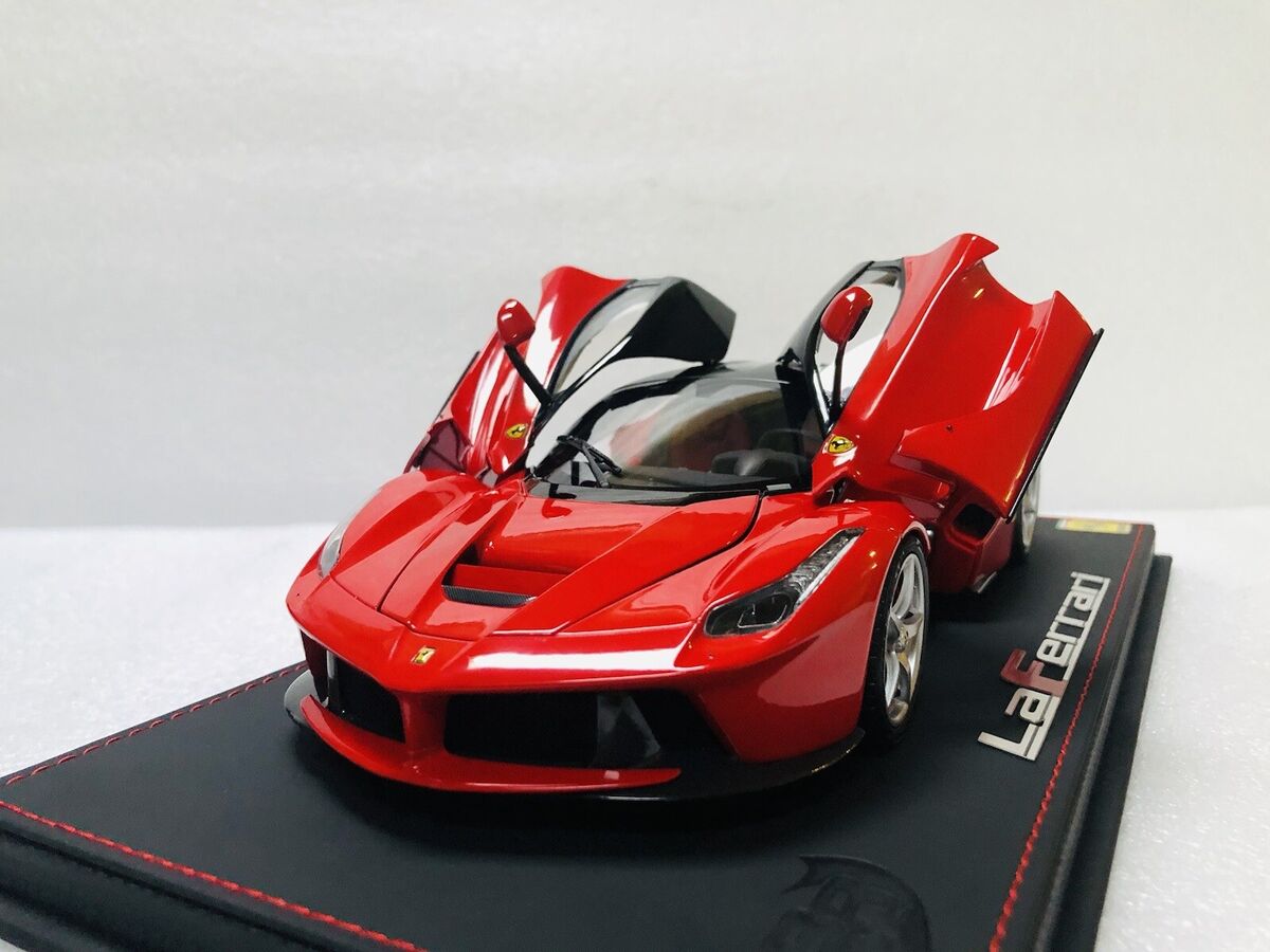 1/18 BBR Ferrari Laferrari Rosso Corsa Diecast Open Version 1/18 BBR Ferrari Laferrari Rosso Corsa Diecast Open Version