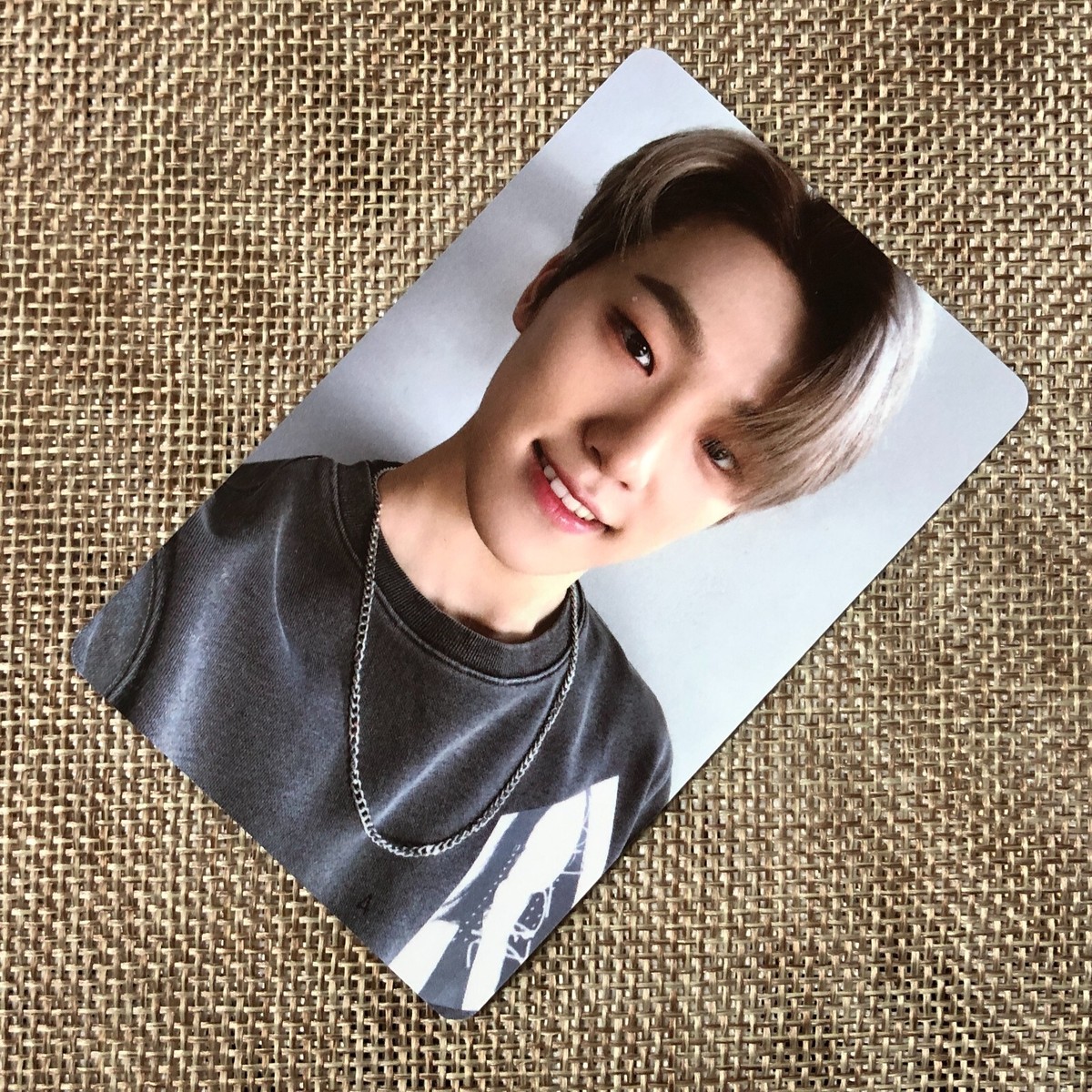 SEVENTEEN DINO [ 2019 Season's Greetings ] Official Photocard