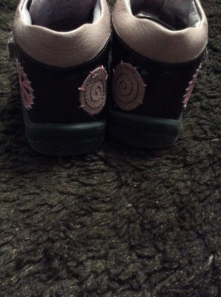 Umi Marrón Charol Bebé Niña Botas Talla US6.5/EU22 Foto 4 de 4