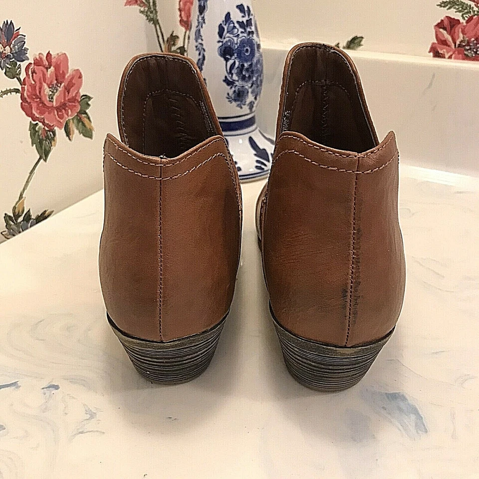 Botines para mujer Faded Glory marrón imitación cuero talla 6 EE. UU. EUR 37 EUC Foto 2 de 4