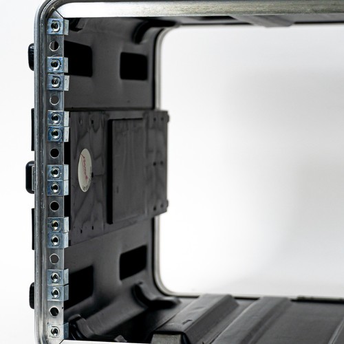 SKB 6U Road-Tough Stackable Rack Case w/ 15" Depth, Strong Butterfly Latches - Picture 6 of 6