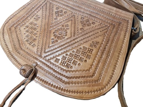 Tan Brown Tooled Leather Saddle Bag Moroccan Vintage Boho Hippie festival 70s - Picture 7 of 12