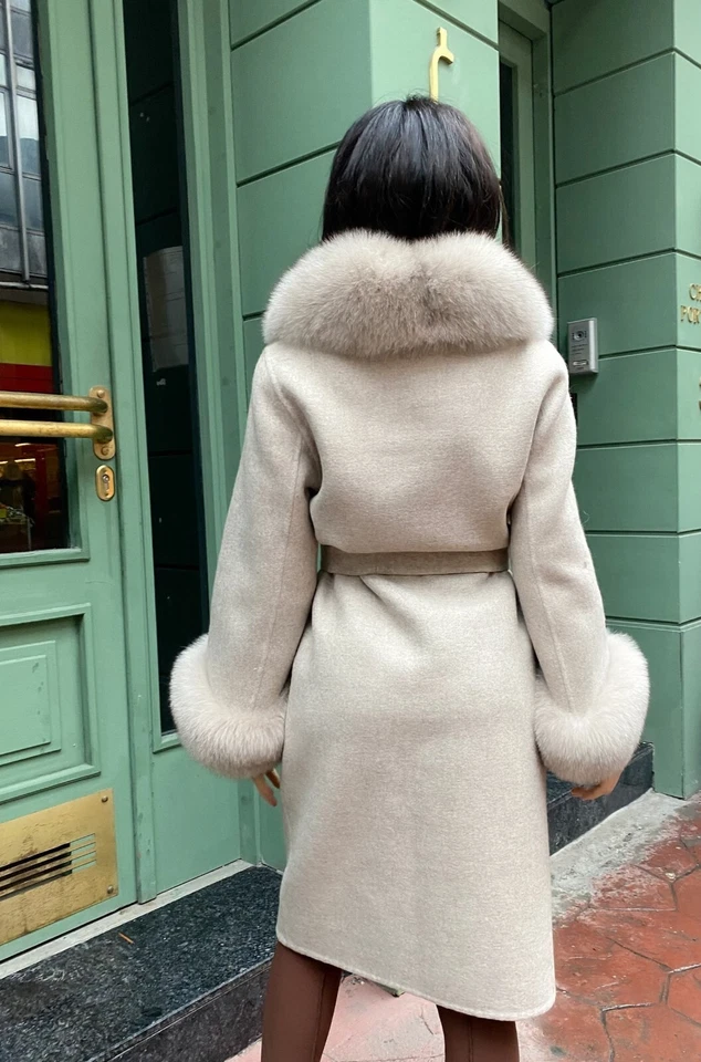 100% Alpaca Women's Winter Coat Real Fox Fur Long Overcoat Stylish Soft Beige - Image 3 of 4