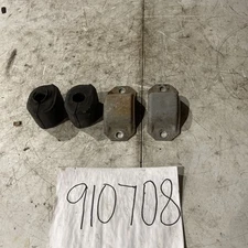 1986-1991 MERCEDES  Benz 420SEL FRONT STABILIZER SWAY BAR MOUNTS RUBBER