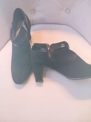 women 8.5 black suede shoe boots