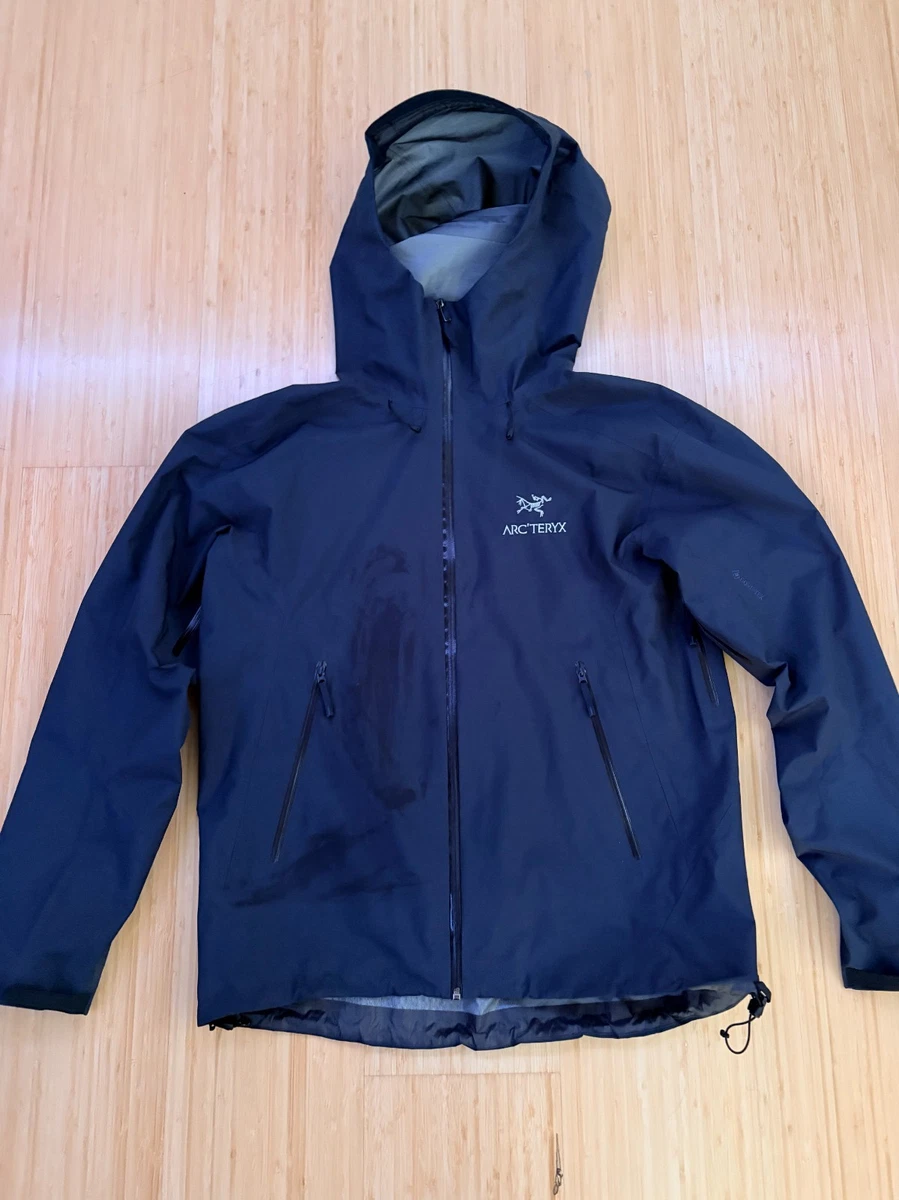 Preços baixos em Casacos de chuva azuis masculinos Arc'teryx | eBay