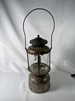 #ad Antique Coleman Quick Lite Lantern with Older Green Pyrex Logo Globe L427 $149.99