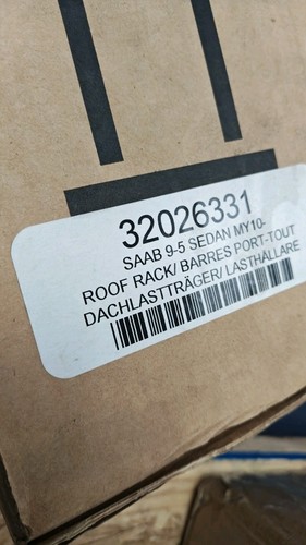 NEW OE  SAAB 9-5 Aluminum Roof Rack 32026331 Fits 2010 2011