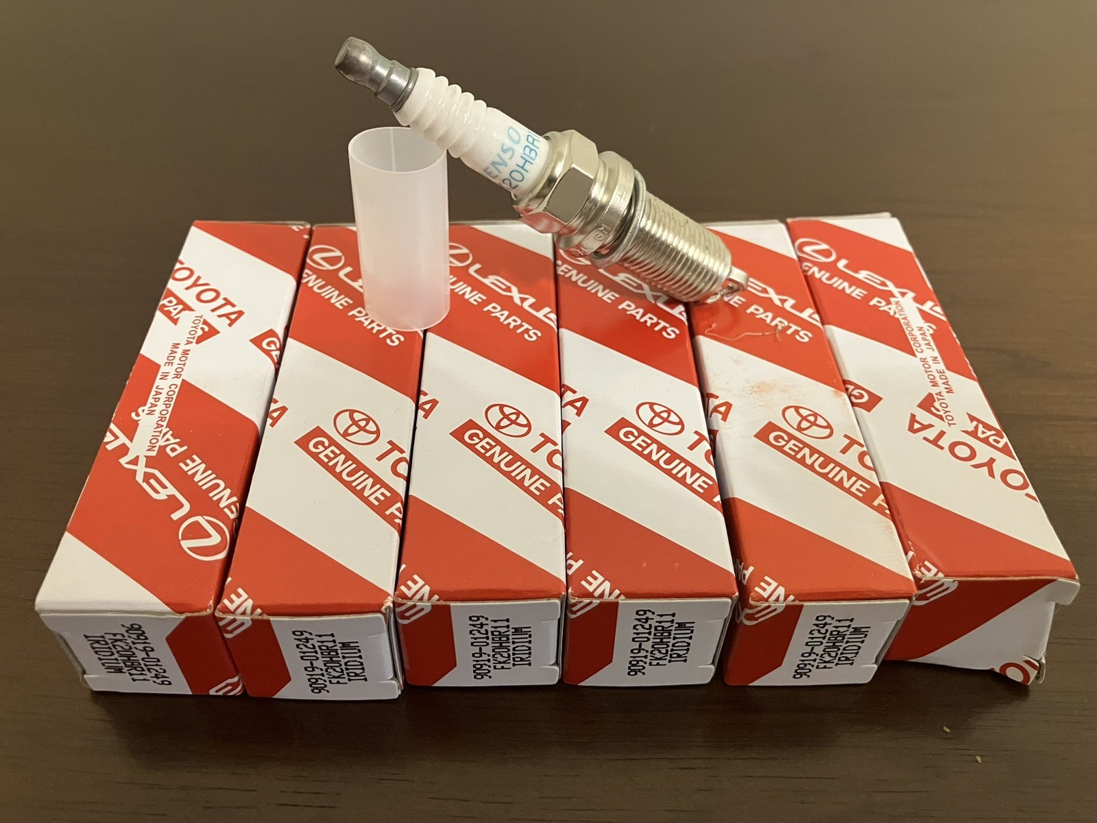 Lexus 6PCS OEM 90919-01249   Spark Plugs For 2006-2015 Lexus IS GS LS FK20HBR11.