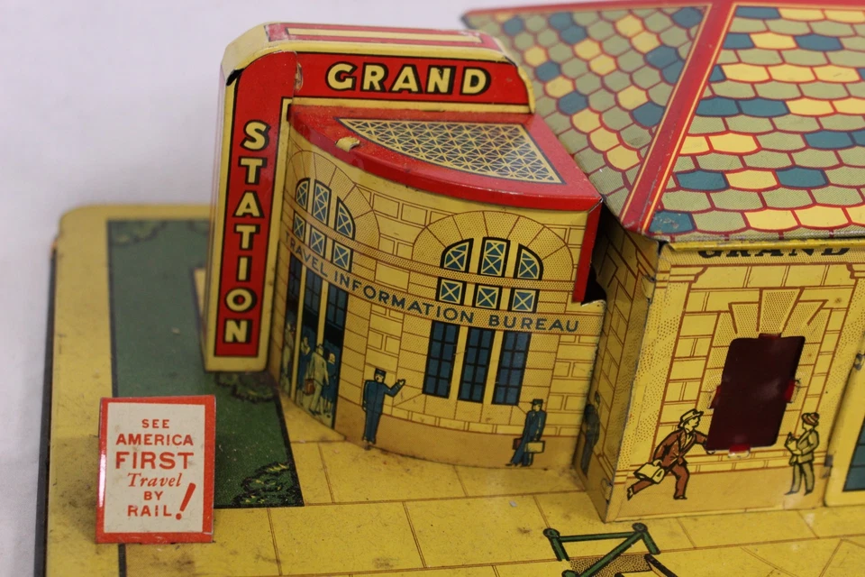 Marx Grand Central Station Tin Litho - Image 3 of 4