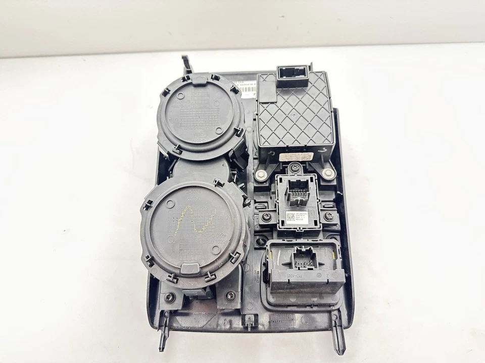 Ford Escape IV 2021 Front Cup holder front LJ6BS045A76 BAR31042 11415 - Image 3 of 4