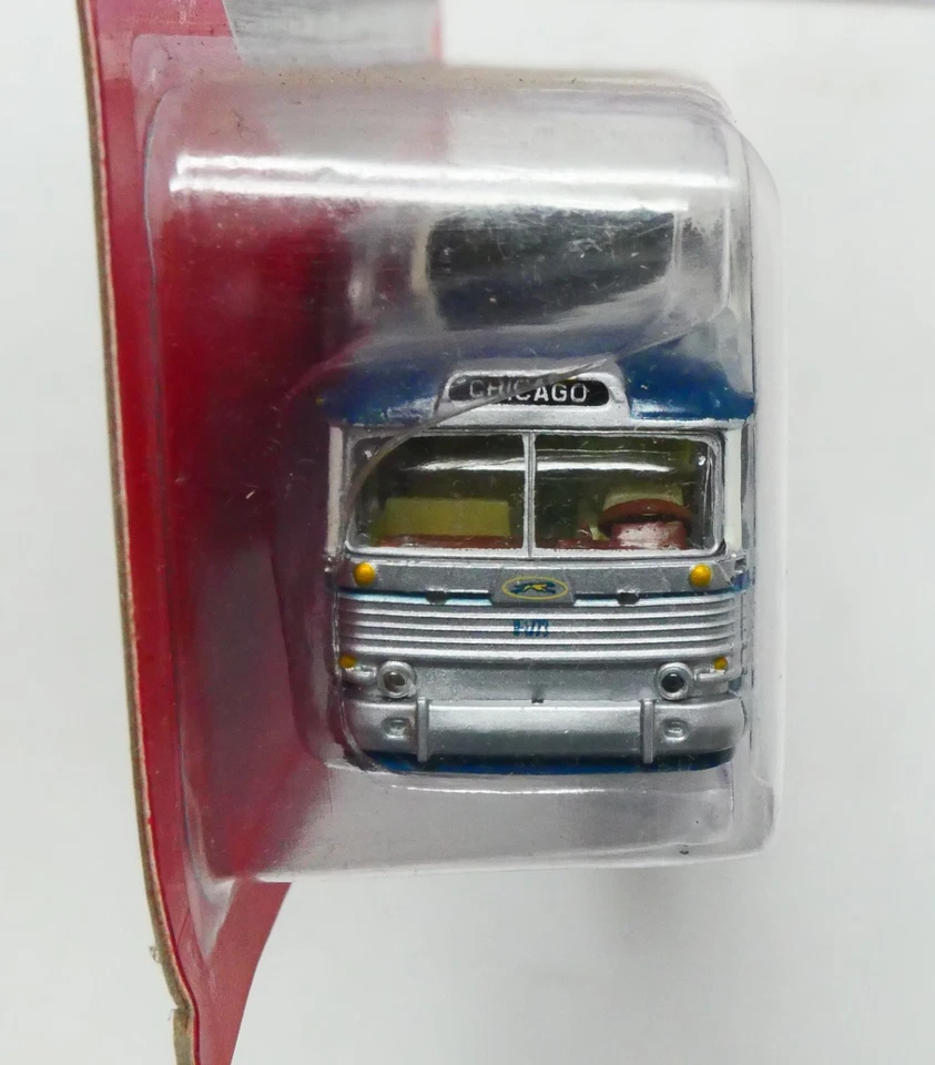 Mini-Metals 33102, GMC PD-4501 Scenicruiser Bus, Chicago Destination, HO Scale - Image 3 of 3
