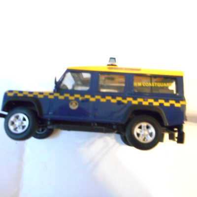 ミニカー Scalextric Range Rover HM Coastguard 1/43 Land Rover Defender Her Majesty's Coastguard (HMCG) Die Cast