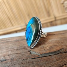 Beautiful Labradorite Gemstone Ring 925 Sterling Silver Unique Style Boho Ring