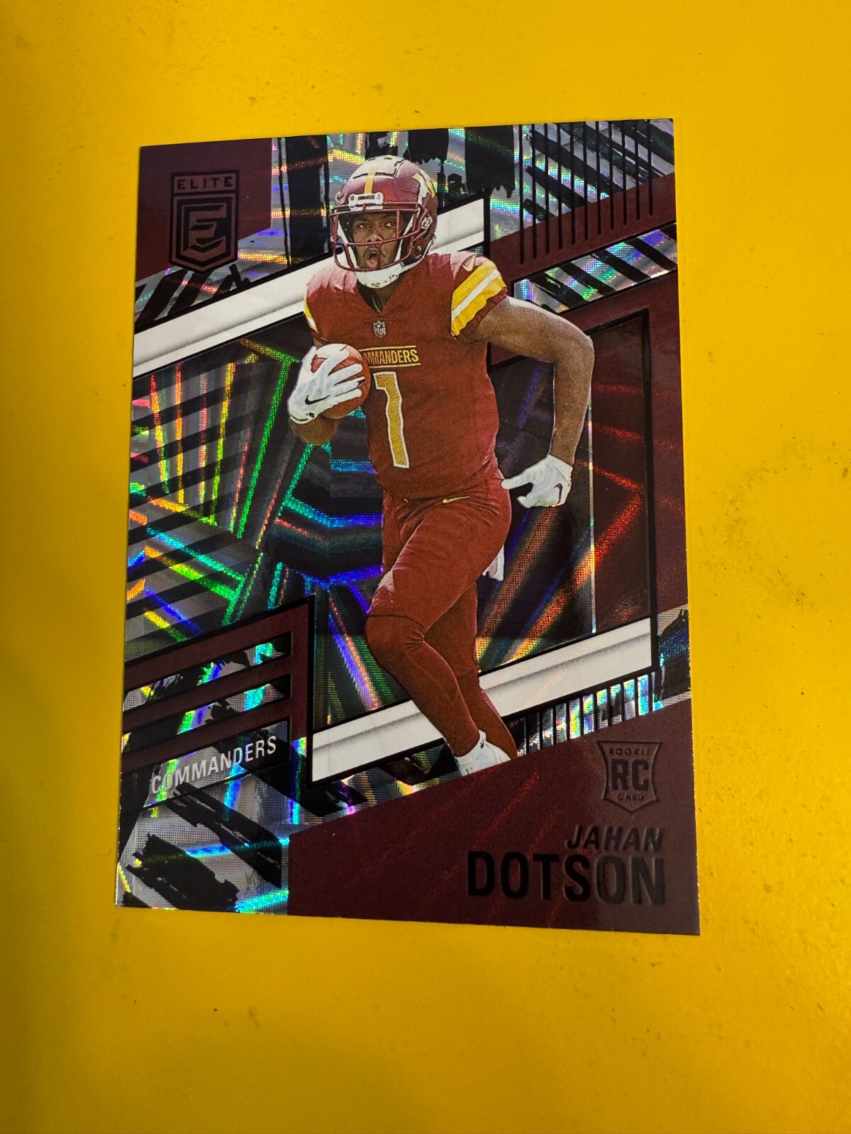 DA93218  2022 Elite Razzle Dazzle #123 Jahan Dotson RC