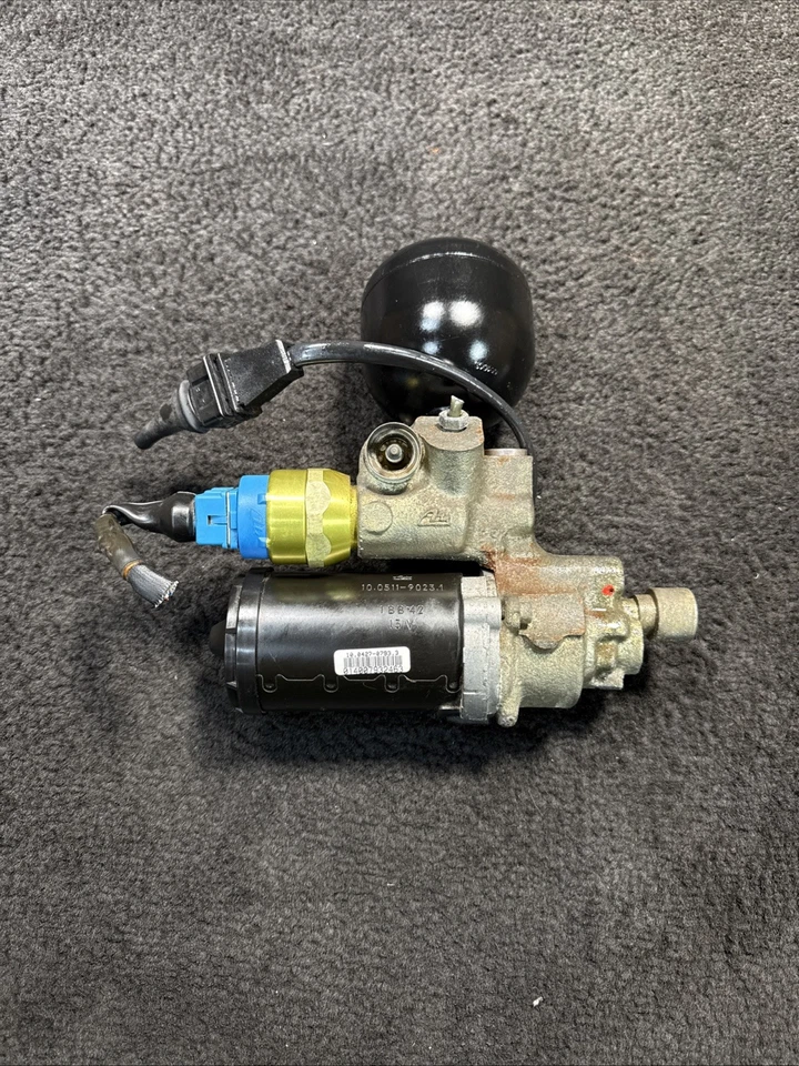 Acumulador de refuerzo de bomba de freno ABS 1990-1994 Jaguar XJ6 OEM 10.0511-9023.1 Foto 4 de 4