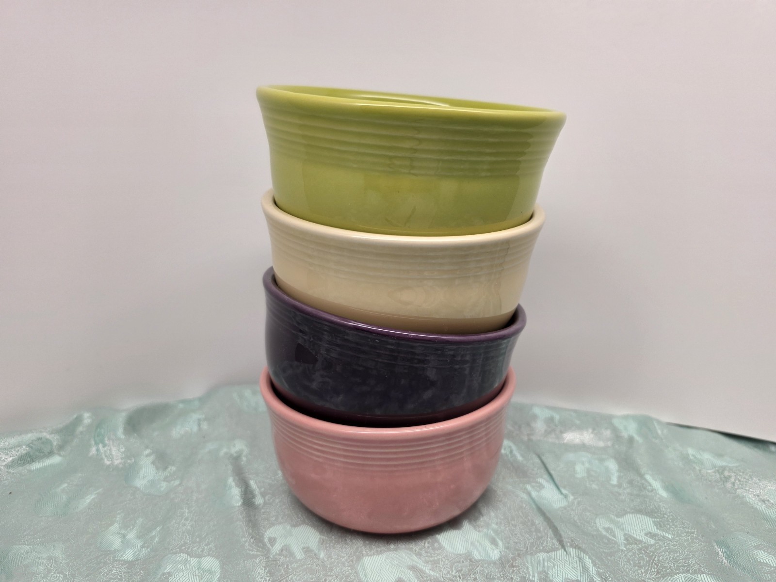 Fiesta Gusto Bowl Lot Of 4  28oz Peony, Mulberry, Ivory&  Le