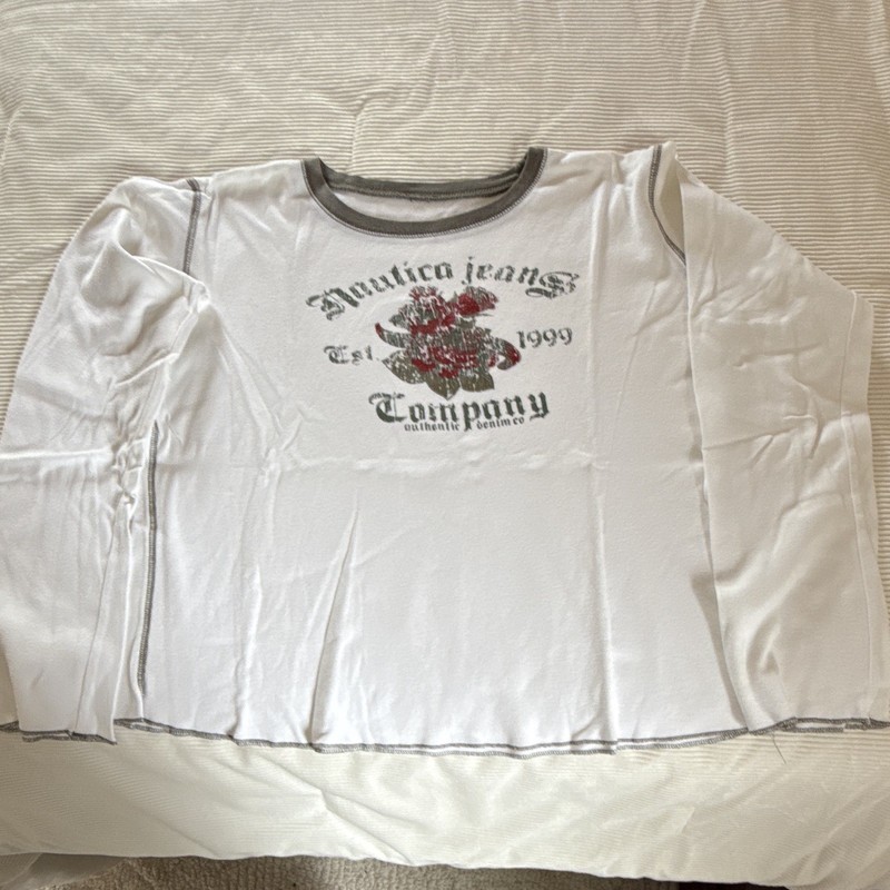 America Jeans Company White/Gray Graphic Logo Crew Neck Long Sleeve T-Shirt