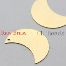 14 Pieces Raw Brass Moon Charm - 28x20.5mm CW-1849C-U-93 