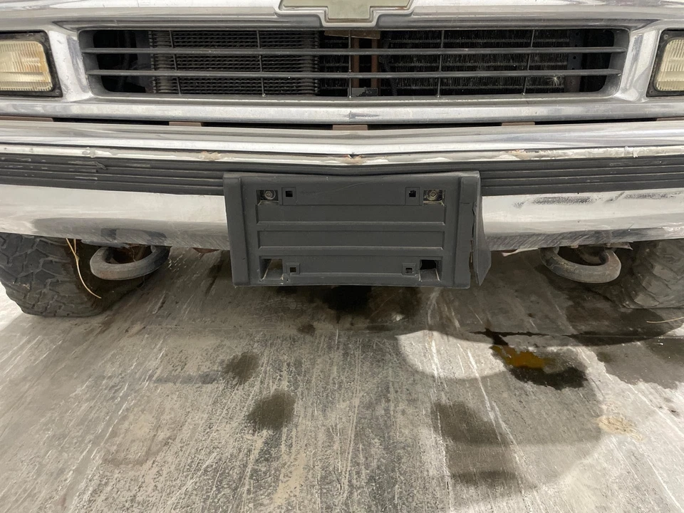 *DMG 1992 - 1999 Chevy Suburban 1500 Chrome Bumper *(Dents) Foto 4 de 4