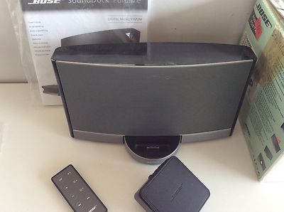 Bose sounddock portable For iPod And iPhone 4/4s In Original Box
