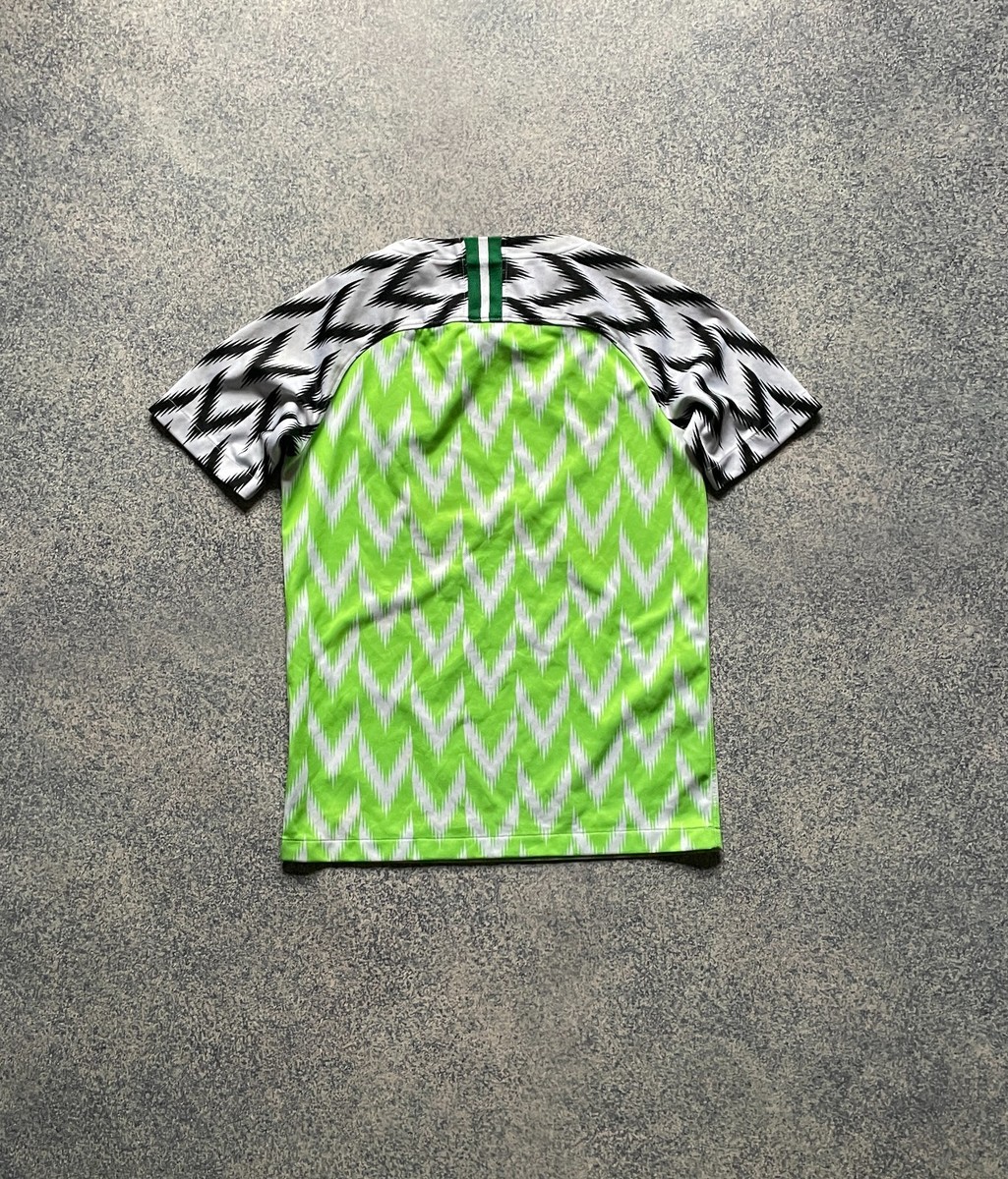 NIKE ナイキ 2018 ナイジェリア代表 ユニホーム　サイズL NIKE ナイキ 2018 ナイジェリア代表 ユニホーム サイズL ナイキ