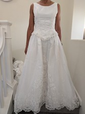 Wedding dress size 2-4 only used once ;)
