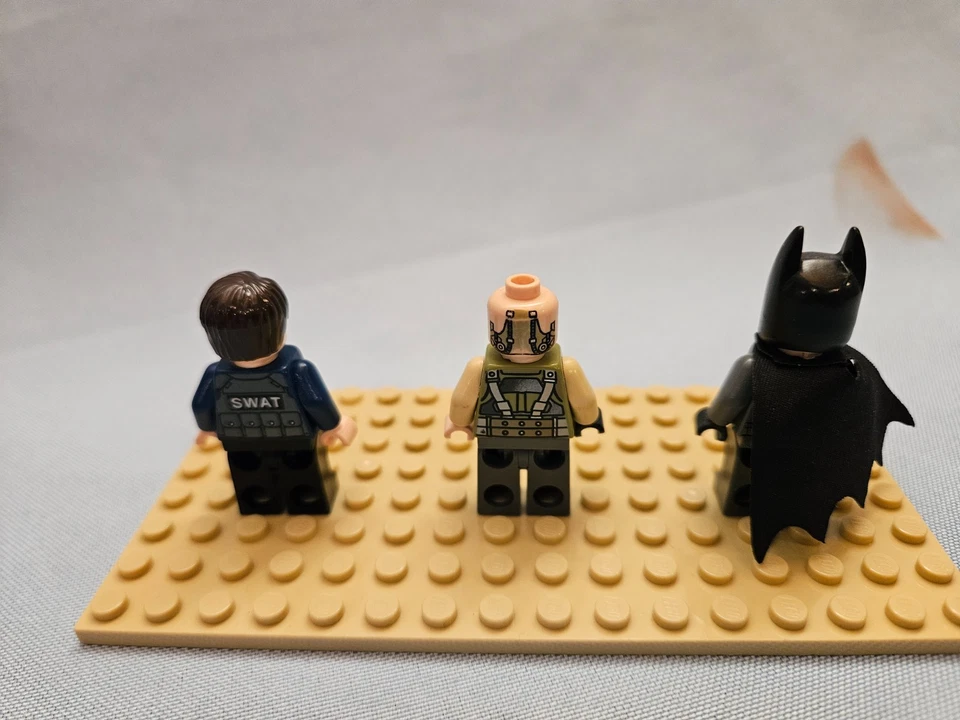 LEGO Batman DC #76001 Bat vs. Bane: Tumbler Chase - LEER SOBRE FIGURAS, Completo Foto 3 de 4