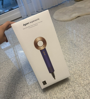 Dyson Supersonic Standard-Haartrockner Blau mit Diffusor, Aufsätzen & Box