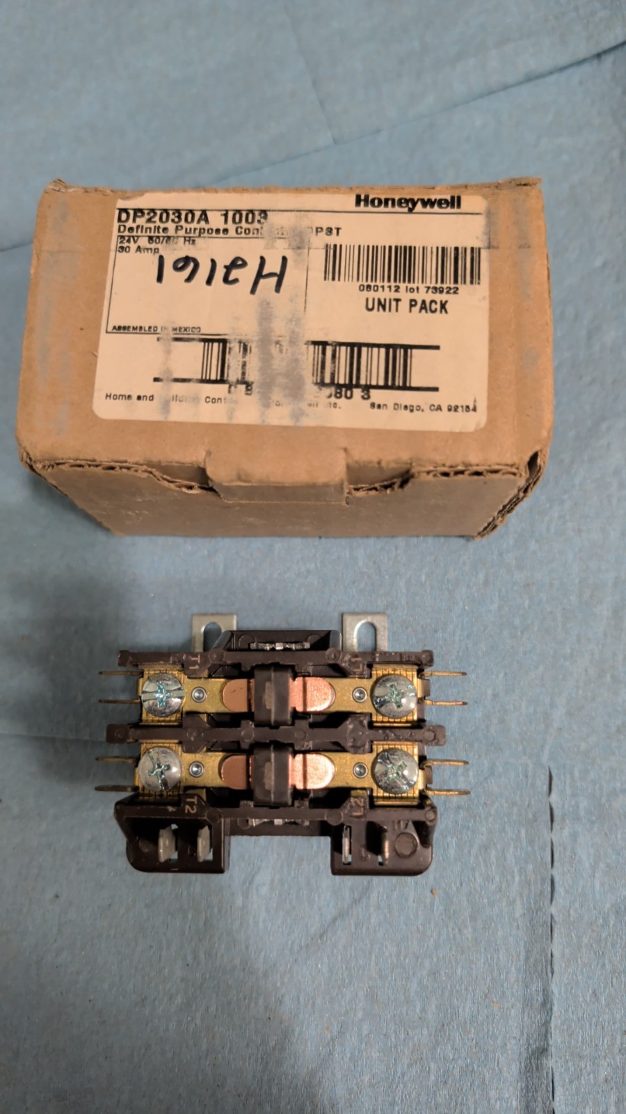 Honeywell DP2030A 1003 Definite Purpose Contactor