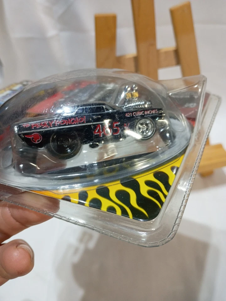 Muscle Machines 1962 Pontiac Catalina (The Pesky Poncho) Car Diecast 1:64 Scale - Image 4 of 4