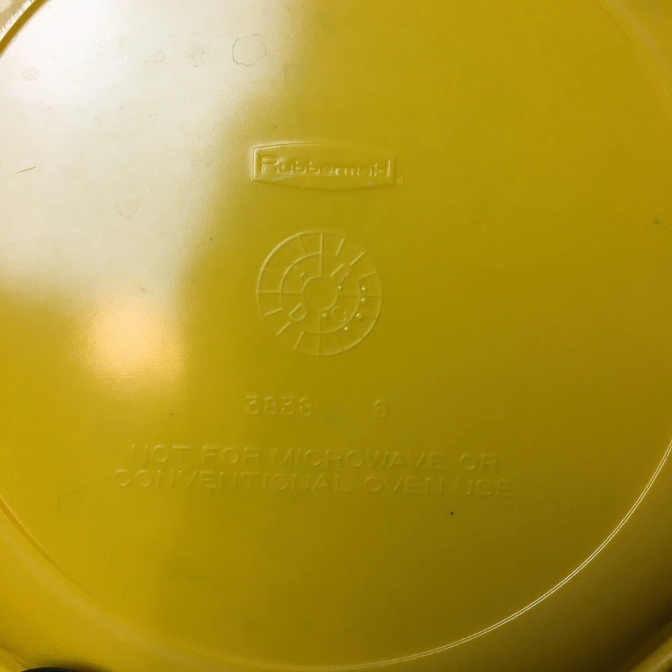 Lot of 3 VTG Rubbermaid Yellow Melamine Melmac Plastic 8 1/4" Salad Plates #3838 - Image 3 of 4