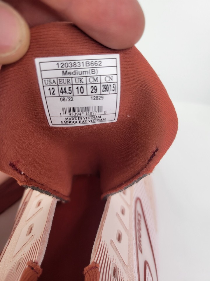 New Brooks Womens Levitate 6 1203831B662 Pink Running Shoes Sneakers