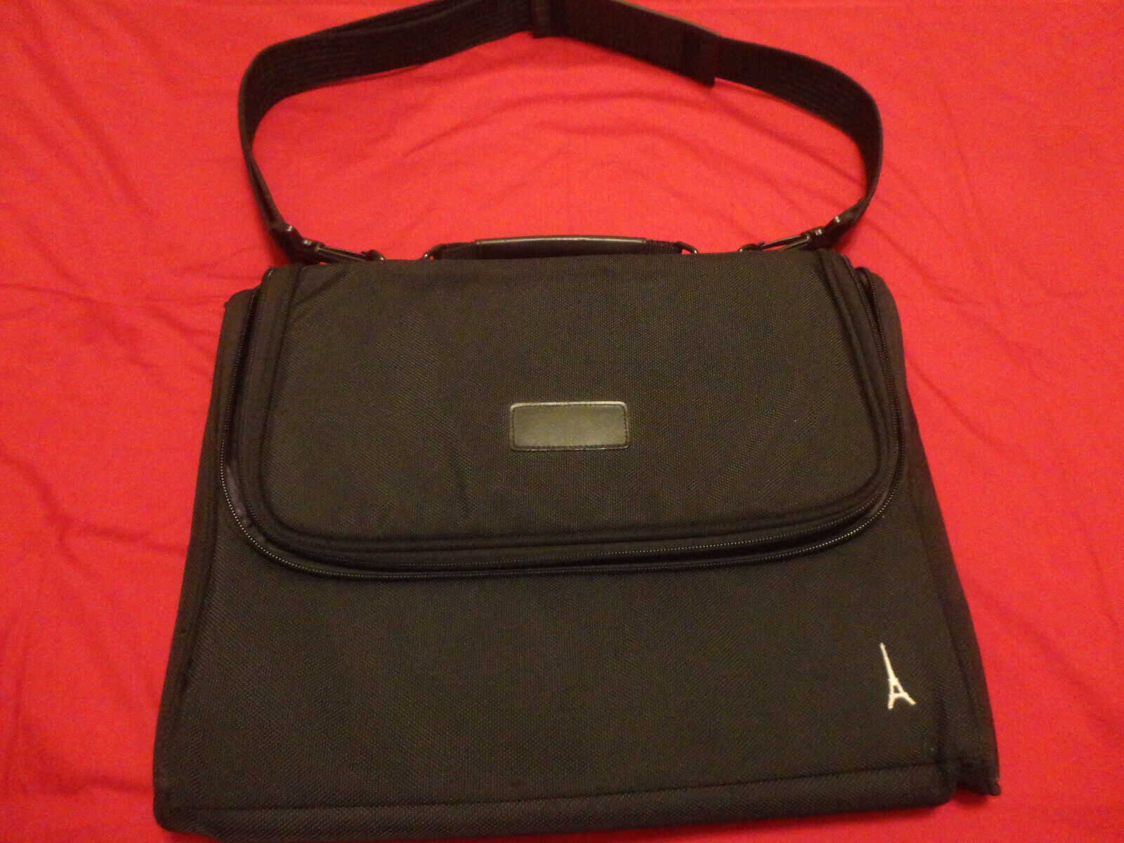Travelpro Black, Padded Soft Shell Laptop Computer Messenger Travel Briefcase 
