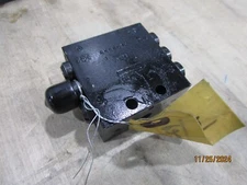 LINCOLN INDUSTRIAL DIVIDER VALVE  6 PORT SSV W/ CYCLE INDICATOR PIN CARBON STEEL