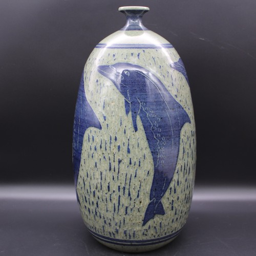 Jarrón de colección James Morris Cotter (1940-2021) con diseño de marsopa/delfín grande 13" - Imagen 4 de 16