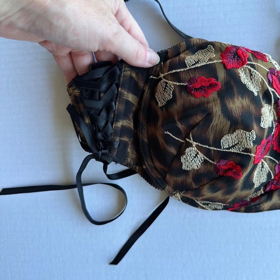 36D Y2K VTG Frederick’s of Hollywood Leopard Lace Up Bra Floral Embroidery Sexy - Image 2 of 4