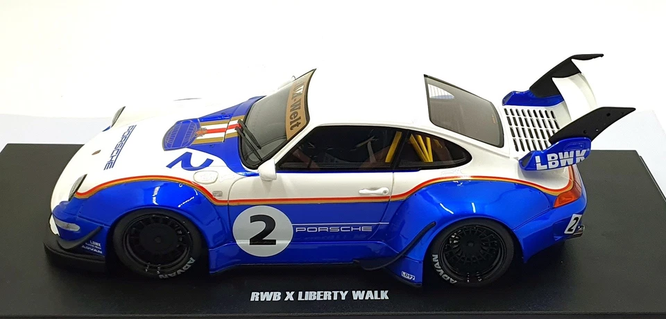 GT Spirit escala 1/18 resina GT530 - Porsche RWB X Liberty Walk #2 - Imagem 4 de 4