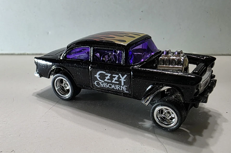 Hot Wheels 55 Gasser PERSONALIZADO Ozzy Osbourne REAL RIDERS  Foto 4 de 4