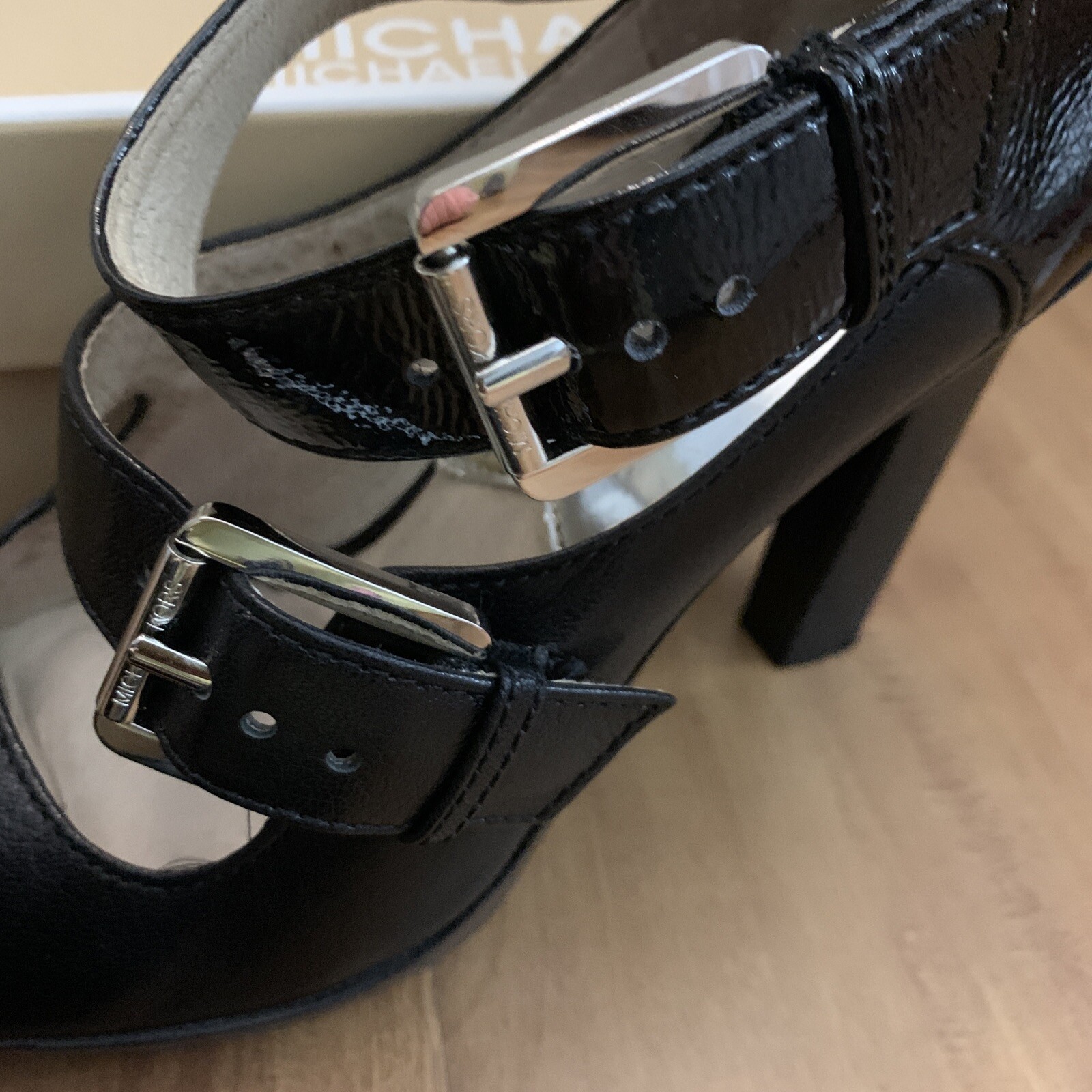 Michael Kors Desert Double Buckle Black Platform Dress Shoes Heels EUC