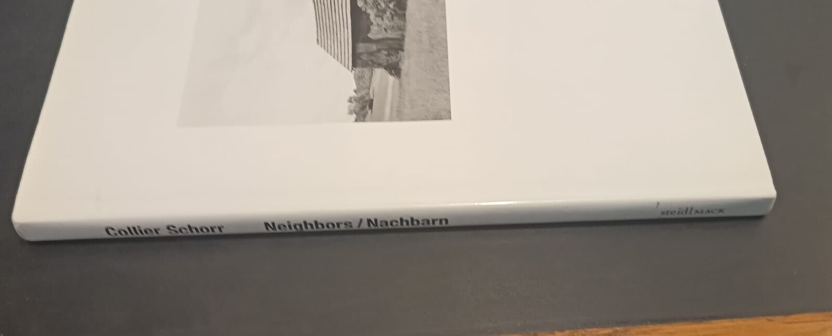 初版Neighbors / Nachbarn Collier Schorr Collier Schorr - Neighbors Nachbarn – Bildband Berlin