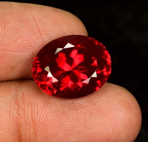 SUPERBE PIERRE PRÉCIEUSE meuble naturelle rubis rouge 48,90 ct en forme