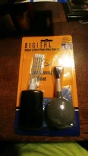 Digital Concepts Digital  Deluxe 5 piece Photo and Video Care & Cleaning Kit
