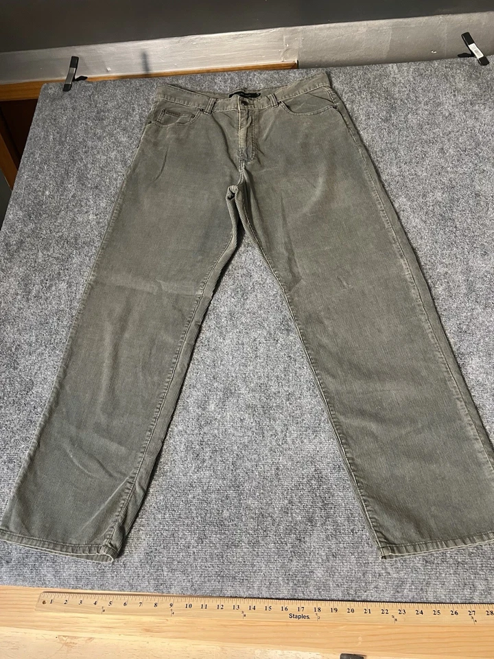 Calvin Klein Corduroy Jeans Straight Leg Mens 36X32 Sage Trendy Y2K Stylish Warm - Image 2 of 4