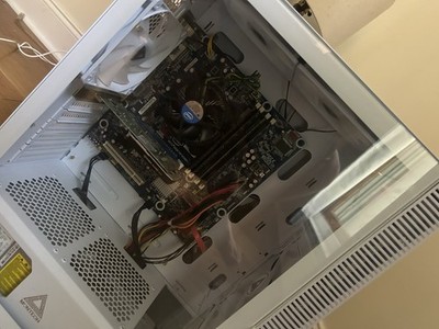 White Gaming PC