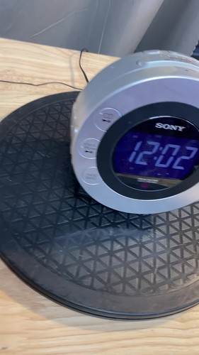 Sony Dream Machine ICF-CD3iP FM/AM Clock Radio w/CD Player iPhone Dock TESTED - Video 1 of 1